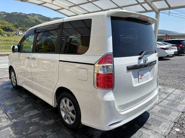 2009 Toyota Noah