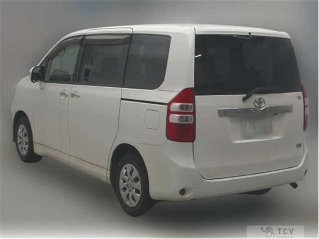 2011 Toyota Noah