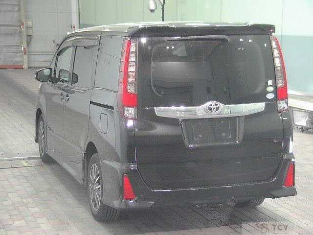 2014 Toyota Noah