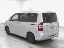 2013 Toyota Noah