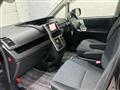 2013 Toyota Voxy