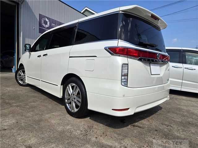 2011 Nissan Elgrand