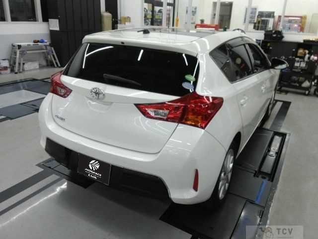2013 Toyota Auris