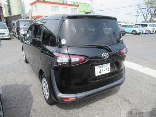 2016 Toyota Sienta