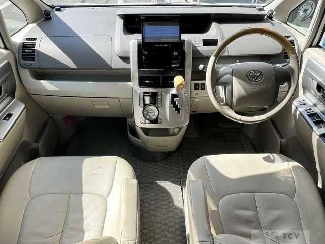 2009 Toyota Noah