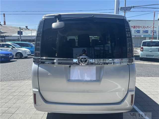 2014 Toyota Voxy