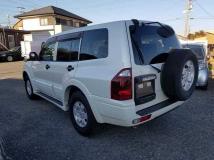 2006 Mitsubishi Pajero
