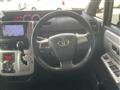 2013 Toyota Voxy