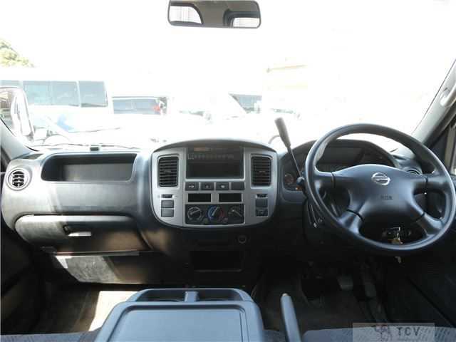 2011 Nissan Caravan