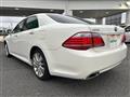 2010 Toyota Crown Hybrid