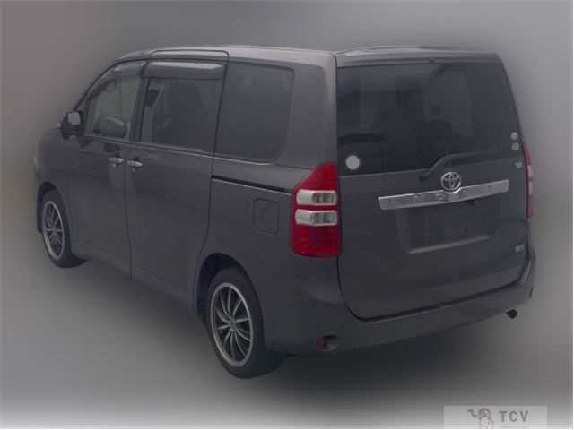 2012 Toyota Noah