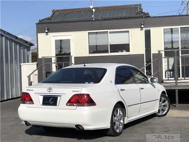 2005 Toyota Crown