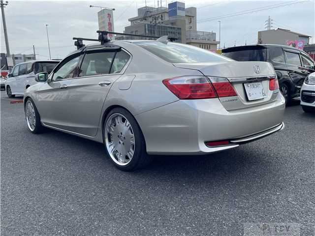2013 Honda Accord Hybrid