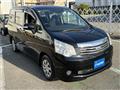 2013 Toyota Voxy