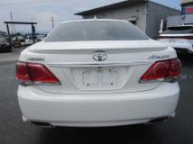 2010 Toyota Crown