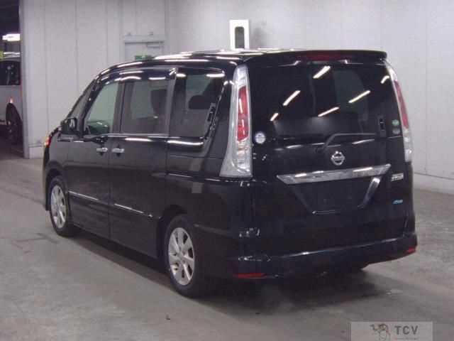 2012 Nissan Serena