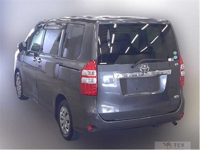 2013 Toyota Noah