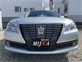 2014 Toyota Crown