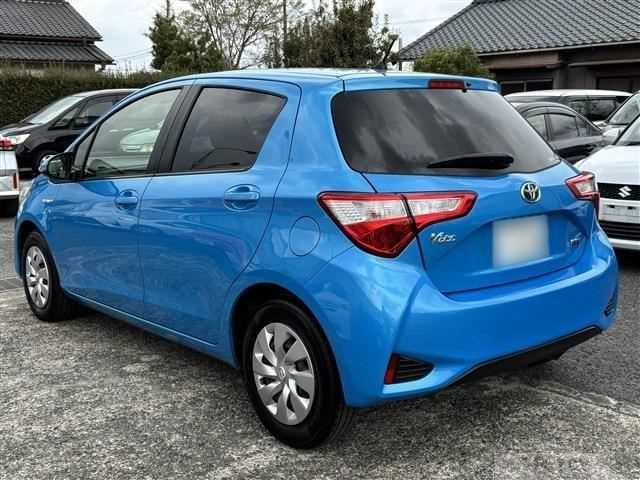 2017 Toyota Vitz