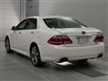 2010 Toyota Crown Hybrid