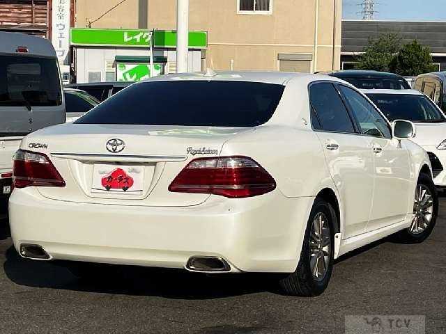 2010 Toyota Crown