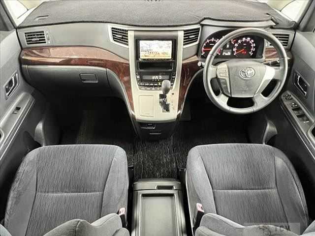 2011 Toyota Vellfire