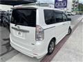 2010 Toyota Voxy