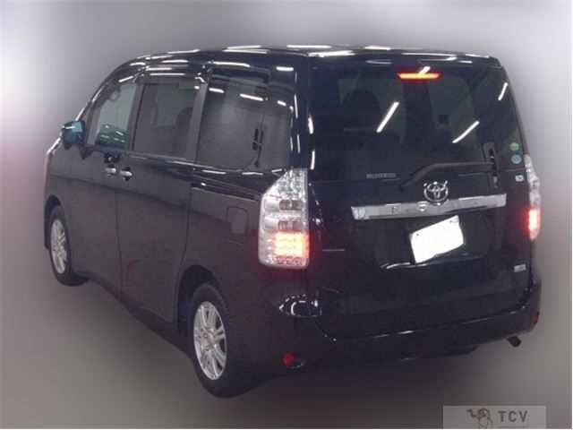 2013 Toyota Noah