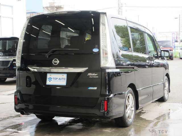 2013 Nissan Serena