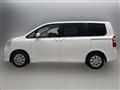 2013 Toyota Noah