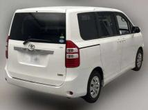 2013 Toyota Noah