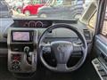 2013 Toyota Voxy