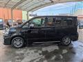 2013 Toyota Voxy