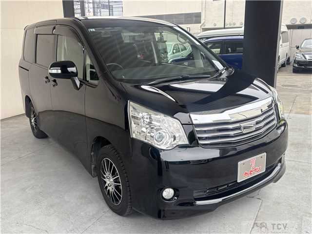 2013 Toyota Noah