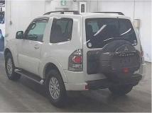 2011 Mitsubishi Pajero