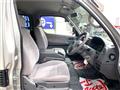 2005 Nissan Caravan