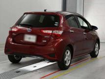 2017 Toyota Vitz