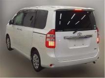 2012 Toyota Noah