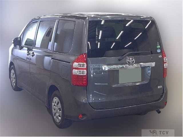 2013 Toyota Noah