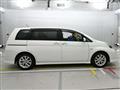 2013 Toyota Isis