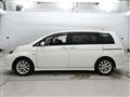 2013 Toyota Isis
