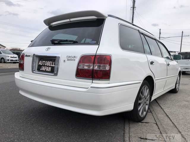 2002 Toyota Crown Estate