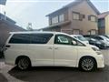 2014 Toyota Vellfire