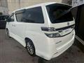 2014 Toyota Vellfire