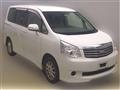 2013 Toyota Noah