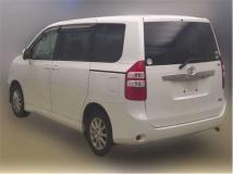 2013 Toyota Noah