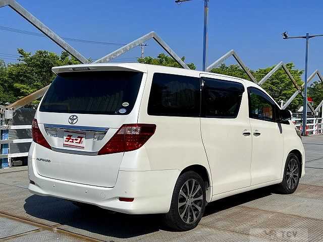 2010 Toyota Alphard