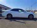 2013 Toyota Crown Hybrid