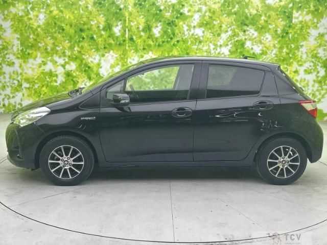 2017 Toyota Vitz