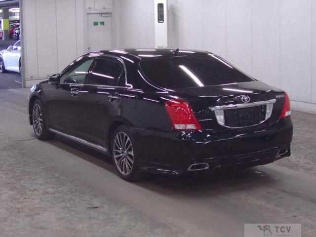 2011 Toyota Crown Majesta